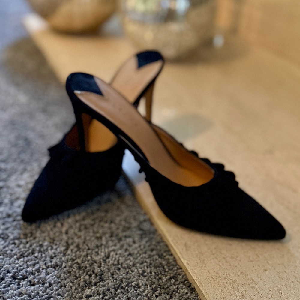 Leith Black Ruffle Heels - Picture 2 of 3